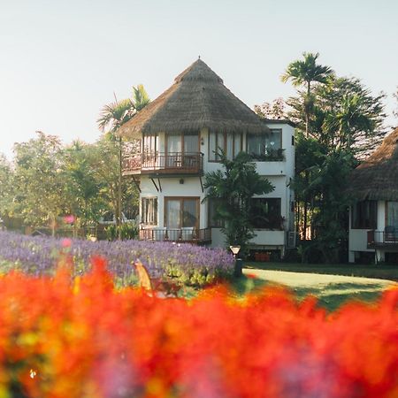 Phusanfah Resort Mae Taeng Exteriör bild